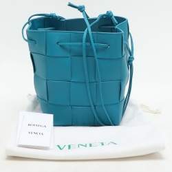 Pre Owned Bottega Veneta Blue Leather Small Cassette Bucket Bag