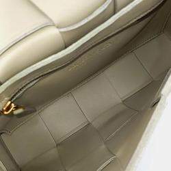 Bottega Veneta Green Leather Cassette Bag