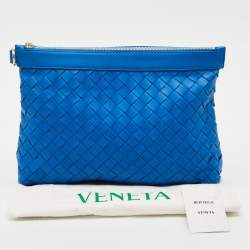 Pre Owned Bottega Veneta Blue Intrecciato Leather Top Zip Pouch