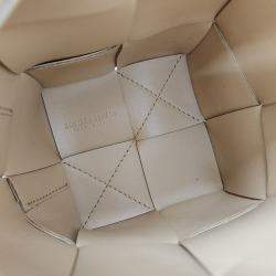 Pre Owned Bottega Veneta Beige Leather Cassette Mini Bucket Bag