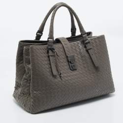 Pre Owned حقيبة يد بوتيغا فينيتا روما متوسطة جلد إنتريشياتو بيج