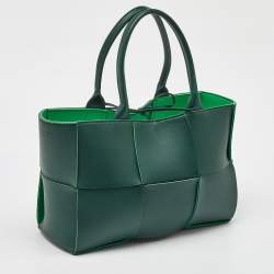 مملوكة مسبقًا Bottega Veneta Dark Green Intreccio Leather Small Arco Tote