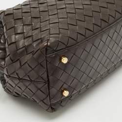 Pre Owned حقيبة بوتيغا فينيتا باوليتو جلد انتريتشياتو بنية شكولاتة م توسطة الحجم