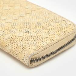 Pre Owned Bottega Veneta Lemon Washed Intrecciato Karung Leather Zip Around Wallet