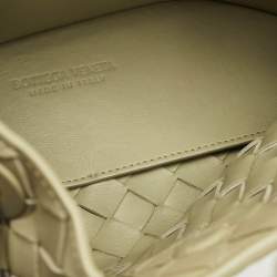 مملوكة مسبقًا حقيبة يد بوتيغا فينيتا أنديامو جلد إنتريتشياتو أخضر زيتوني صغيرة