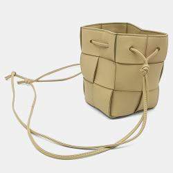 Pre Owned Bottega Veneta Beige Leather Cassette Mini Bucket Bag