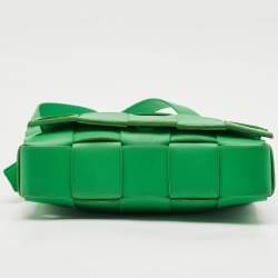 Pre Owned Bottega Veneta Green Intreccio Leather Cassette Shoulder Bag