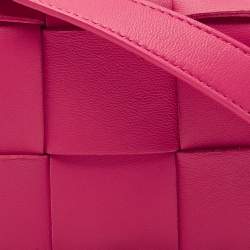 Pre Owned  حقيبة كتف بوتيغا فينيتا كاسيت ميني جلد انتشريسو وردي 