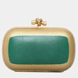 مملوكة مسبقًا Bottega Veneta Leather Knot Clutch