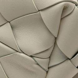 Pre Owned Bottega Veneta White Small Lambskin Intrecciato Cabat Tote