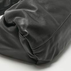 Pre Owned Bottega Veneta Black Leather Medium The Shoulder Pouch Bag