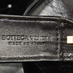 Pre Owned حقيبة كاميرا بوتيغا فينيتا كاسيت صغيرة جلد أسود