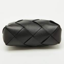 Pre Owned حقيبة كاميرا بوتيغا فينيتا كاسيت صغيرة جلد أسود