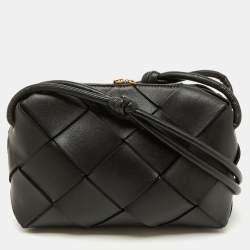 Pre Owned حقيبة كاميرا بوتيغا فينيتا كاسيت صغيرة جلد أسود