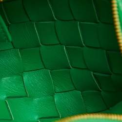 Pre Owned Bottega Veneta Green Intrecciato Leather Candy Loop Camera Bag