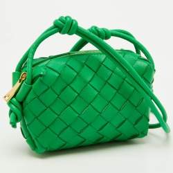 Pre Owned Bottega Veneta Green Intrecciato Leather Candy Loop Camera Bag