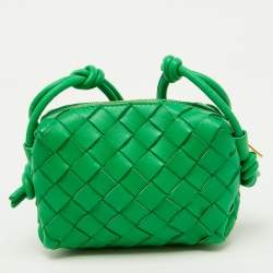 Pre Owned Bottega Veneta Green Intrecciato Leather Candy Loop Camera Bag
