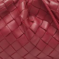 Pre Owned Bottega Veneta Fuchsia Intrecciato Leather Mini The Pouch Bag