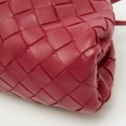 Pre Owned Bottega Veneta Fuchsia Intrecciato Leather Mini The Pouch Bag