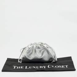 Pre Owned حقيبة بوتيغا فينيتا ذابوش جلد فضي صغير