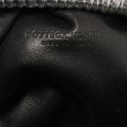 Pre Owned حقيبة بوتيغا فينيتا ذابوش جلد فضي صغير