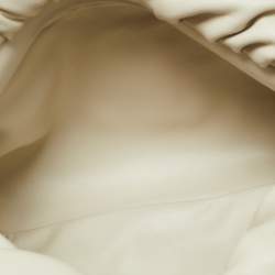 Pre Owned Bottega Veneta Off White Leather The Chain Pouch Bag