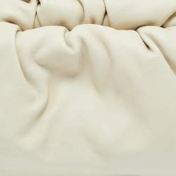 Pre Owned Bottega Veneta Off White Leather The Chain Pouch Bag