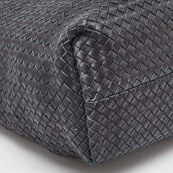 مملوكة مسبقًا حقيبة توت بوتيغا فينيتا كابات متوسطة جلد أسود محبوك