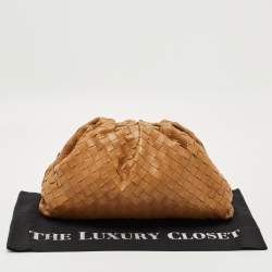 Pre Owned Bottega Veneta Brown Intrecciato Leather Classic The Pouch Clutch