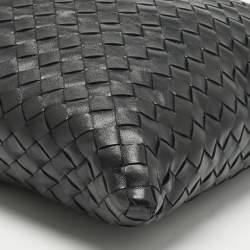 مملوكة مسبقًا حقيبة الكتف بوتيغا فينيتا هوب جلد إنتريشياتو أسود كبيرة