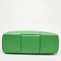 Pre Owned Bottega Veneta Green Intrecciato Leather Medium Arco Tote