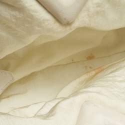 Pre Owned Bottega Veneta White Matelasse Leather Small The Point Triangle Bag