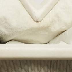 Pre Owned Bottega Veneta White Matelasse Leather Small The Point Triangle Bag