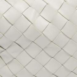 Pre Owned Bottega Veneta White Intrecciato Leather Mini Jodie Bag