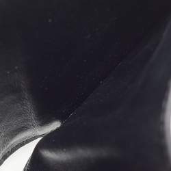 Pre Owned Bottega Veneta Black Leather Cassette Small Bi-Fold Wallet