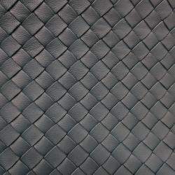 Pre Owned Bottega Veneta Blue Leather mesh clutch