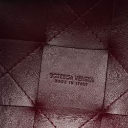 Pre Owned حقيبة باكت بوتيغا فينيتا كاسيت جلد أحمر صغيرة