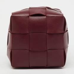 Pre Owned حقيبة باكت بوتيغا فينيتا كاسيت جلد أحمر صغيرة