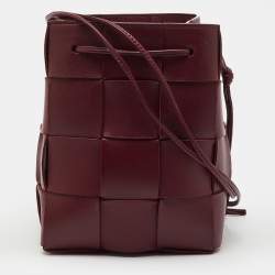 Pre Owned Bottega Veneta Red Leather Small Cassette Bucket Bag