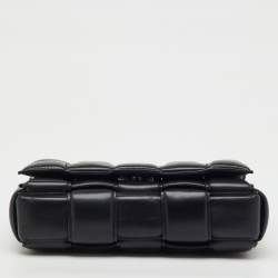 Pre Owned حقيبة كتف بوتيغا فينيتا جلد مبطن أسود بسلسلة كاسيت