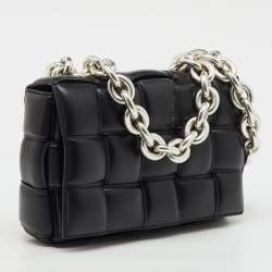 Pre Owned حقيبة كتف بوتيغا فينيتا جلد مبطن أسود بسلسلة كاسيت