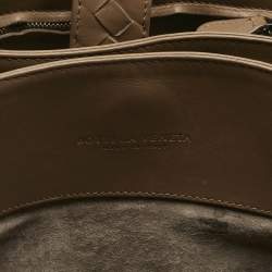 Pre Owned Bottega Veneta Brown Intrecciato Leather Small Roma Tote