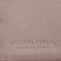 مملوكة مسبقًا محفظة بوتيغا فينيتا جلد أنتريشياتو زهري ثلاثي الطيات مدمج