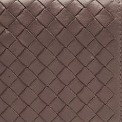 مملوكة مسبقًا محفظة بوتيغا فينيتا جلد أنتريشياتو زهري ثلاثي الطيات مدمج