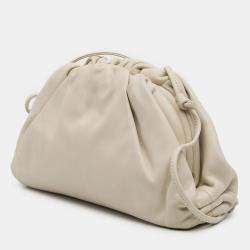 مملوكة مسبقًا Bottega Veneta White Lambskin The Mini Pouch Crossbody
