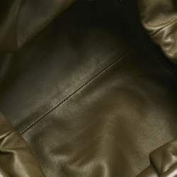 مملوكة مسبقًا حقيبة كلاتش بوتيغا فينيتا ذا باوتش كلاسيكية جلد أزرق فاتح