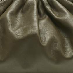 مملوكة مسبقًا حقيبة كلاتش بوتيغا فينيتا ذا باوتش كلاسيكية جلد أزرق فاتح