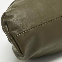 مملوكة مسبقًا حقيبة كلاتش بوتيغا فينيتا ذا باوتش كلاسيكية جلد أزرق فاتح