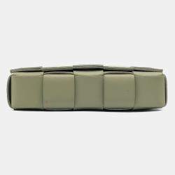 Pre Owned Bottega Veneta Green Leather Cassette Bag