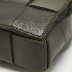 Pre Owned Bottega Veneta Dark Green Intrecciato Leather Cassette Shoulder Bag